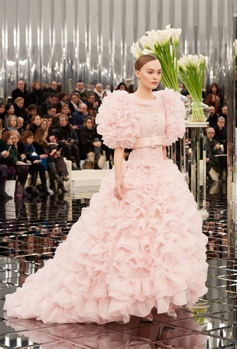 chanel haute couture 2017 youtube|Chanel haute couture 2019 price.